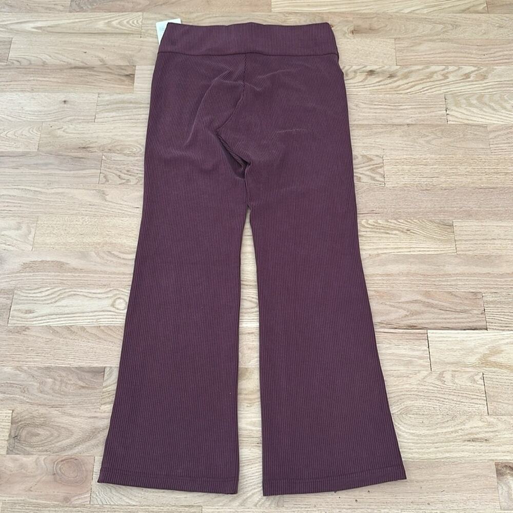 Lululemon Ribbed Softstreme Flared Pant 33" Regular Garnet/Maroon Size 12 - Picture 9 of 11